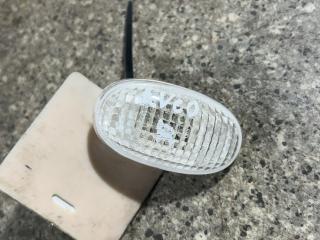 повторитель поворота на крыле правый Chevrolet Aveo T200 (2003 - 2008)