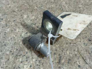 петля двери Volkswagen Passat B6 (2005 - 2010)