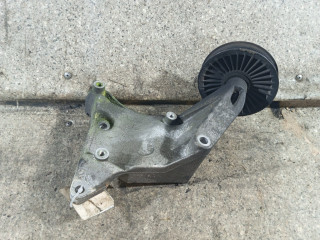 кронштейн компрессора кондиционера Opel Zafira 1 поколение (A) [рестайлинг] (2003 - 2006), 2.0 л., DTi, Y 20 DTH, дизель, АКПП, 24459840