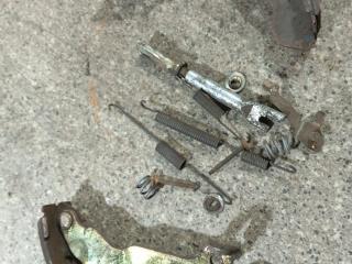 механизм стояночного тормоза (ручника) Hyundai Lantra J2 (1995 - 1998)