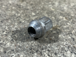 гайка колесная Hyundai Accent 4 поколение (RB) (2010 - 2017), седан