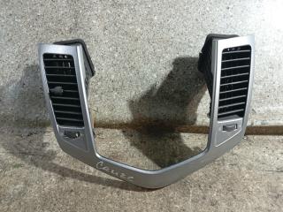 накладка на торпедо (консоль) Chevrolet Cruze 1 поколение (2009 - 2012), 94567908