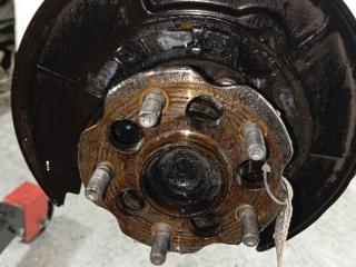 ступица задняя правая Toyota Verso 1 поколение [рестайлинг] (2012 - 2015), 1.6 л., D-4D, передний привод