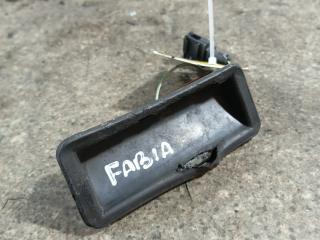 кнопка открытия багажника Skoda Fabia 1 поколение (6Y) (1999 - 2004), хетчбэк 5 дв.
