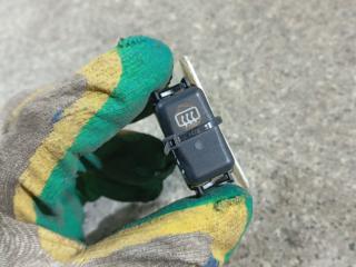 кнопка обогрева заднего стекла Mercedes-Benz E-Класс W124 [рестайлинг] (1987 - 1993), 1298207410