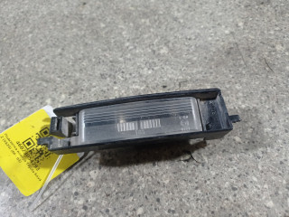 подсветка номера Toyota RAV4 2 поколение (XA20) (2000 - 2003)