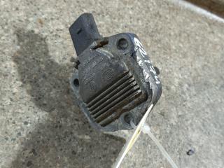 датчик уровня масла Volkswagen Golf 4 поколение (1997 - 2006), 1.4 л., i, AXP, бензин, 5МКПП, 1J0907660B