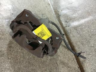 суппорт передний правый Toyota Verso 1 поколение (2009 - 2013), D-4D, Y04303