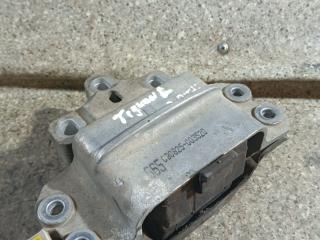 подушка крепления двигателя Volkswagen Tiguan 1 поколение (2007 - 2011), 2.0 л., TDi, CBAB, дизель, АКПП, 3C0199555S, 090825-003520