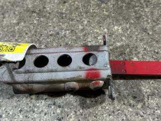 ограничитель открывания двери Mercedes-Benz 190 1 поколение (1982 - 1993)