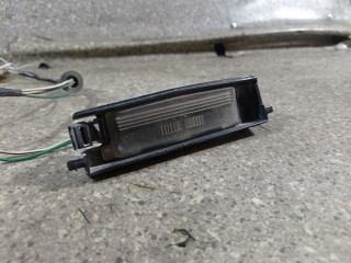 подсветка номера Toyota RAV4 2 поколение (XA20) (2000 - 2003)