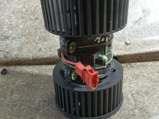 моторчик печки Renault Megane 3 поколение (2008 - 2014), 1.6 л., i, T1001278K