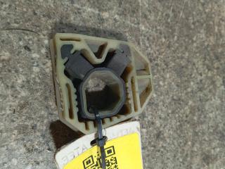 кронштейн радиатора Volkswagen Tiguan 1 поколение (2007 - 2011), 2.0 л., TDi