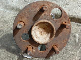 ступица задняя левая Toyota Auris 1 поколение (2006 - 2009), 2.0 л., D-4D, МКПП