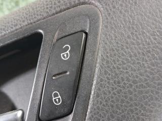 кнопка центрального замка Volkswagen Tiguan 1 поколение (2007 - 2011)