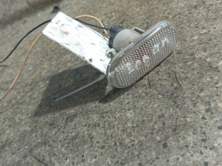 повторитель поворота на крыле Dacia Logan 1 поколение (2004 - 2008), универсал, 8200257684