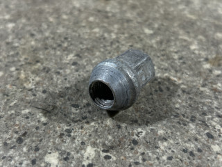 гайка колесная Hyundai Accent 4 поколение (RB) (2010 - 2017), седан