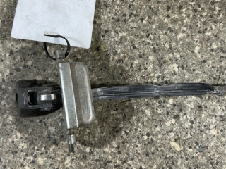 ограничитель открывания двери Toyota Yaris XP9 (2005 - 2009), хетчбэк 5 дв.