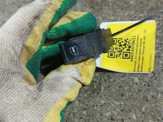 кнопка стеклоподъемника двери Volkswagen Passat B6 (2005 - 2010)