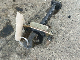 ограничитель открывания двери Chevrolet Lacetti 1 поколение 2004