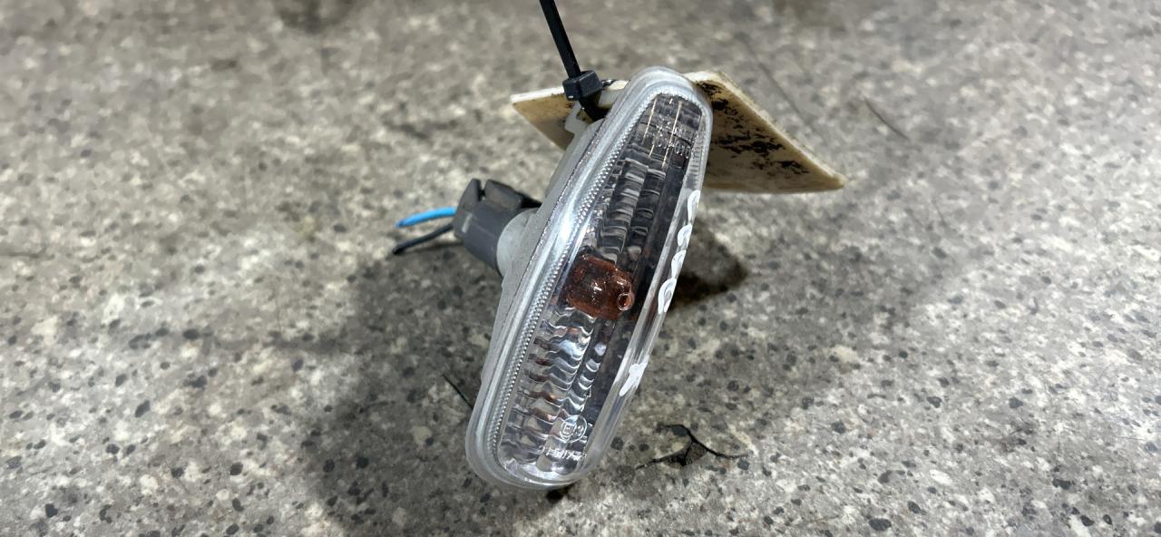 повторитель поворота на крыле правый Kia Ceed 1 поколение (2007 - 2010), 101-0105 - фото №1