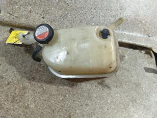 бачок расширительный Toyota Verso 1 поколение [рестайлинг] (2012 - 2015), 1.6 л., D-4D, 164A2-0X010, 107641A0