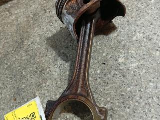 поршень Volkswagen Golf 4 поколение (1997 - 2006), 1.4 л., i, AXP, бензин, 5МКПП