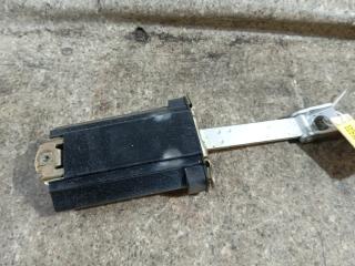 ограничитель открывания двери Mercedes-Benz E-Класс W210/S210 [рестайлинг] (1999 - 2003)