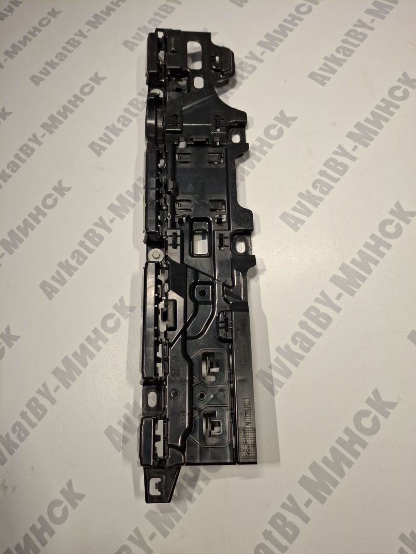 Кронштейн крепления порога BMW 5 серия G60/G61 2024, 2.0 л., b48b20s, бензин, АКПП, с4а, седан, полный привод, 51775A1C2C3, 5A1C2C3 - фото №1