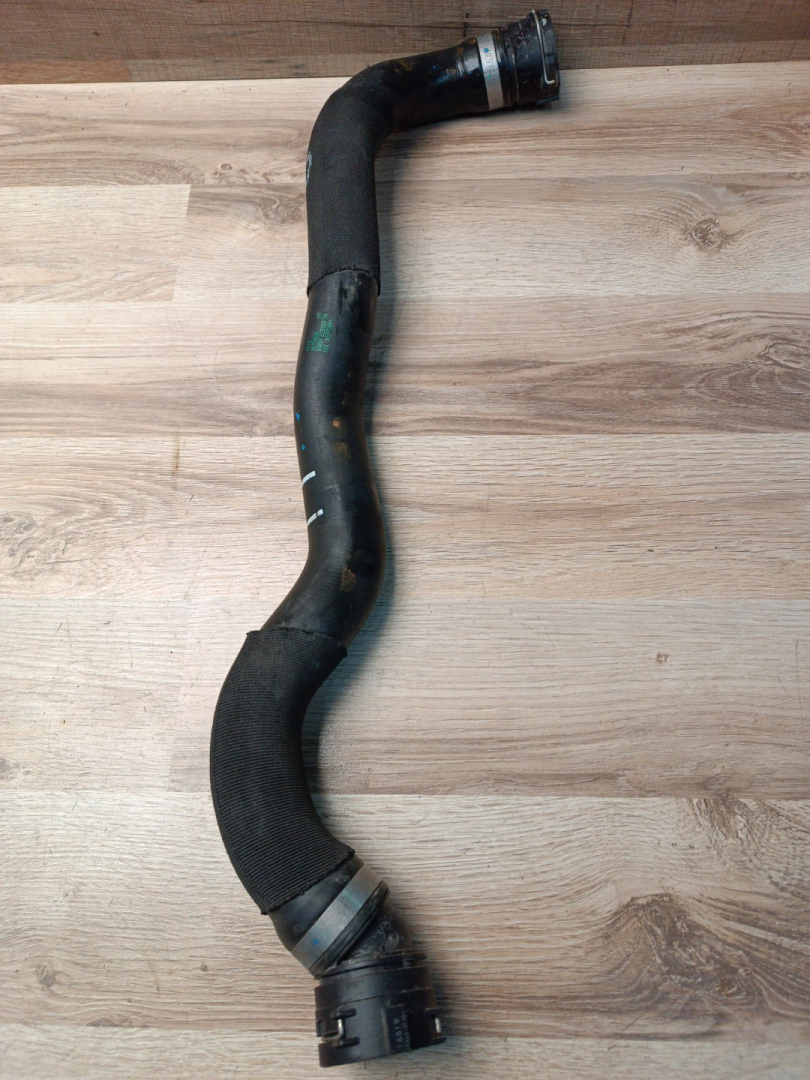 патрубок радиатора BMW X3 G01 2020, 3.0 л., B58B30B, бензин, c1m, внедорожник 5 дв., полный привод, 17128670666, 8670666 - фото №1