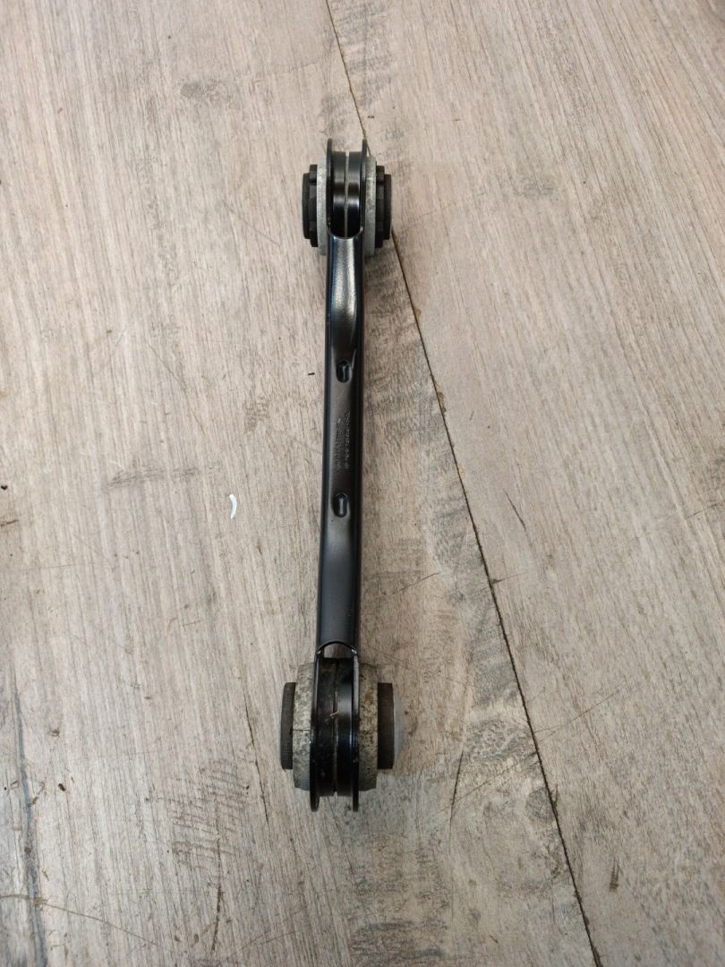 рычаг задний правый BMW X7 G07 2019, 3.0 л., B58B30C, бензин, АКПП, a96, внедорожник 5 дв., полный привод, 33306878018, 6878018 - фото №1