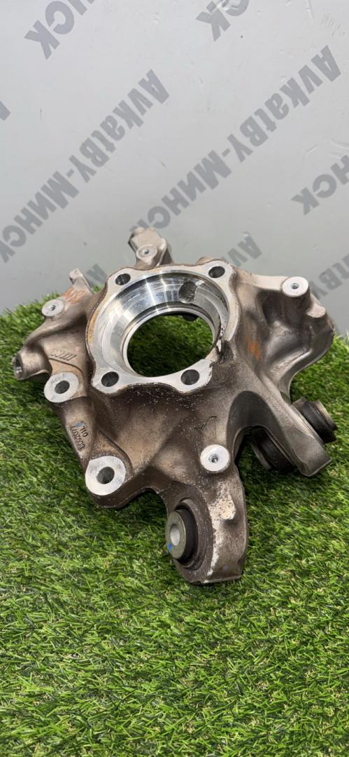 кулак задний левый BMW X3 M F97 2021, 3.0 л., s58b30a, бензин, АКПП, a90, внедорожник 5 дв., полный привод, 33308091546, 8091546, 8092077 - фото №1