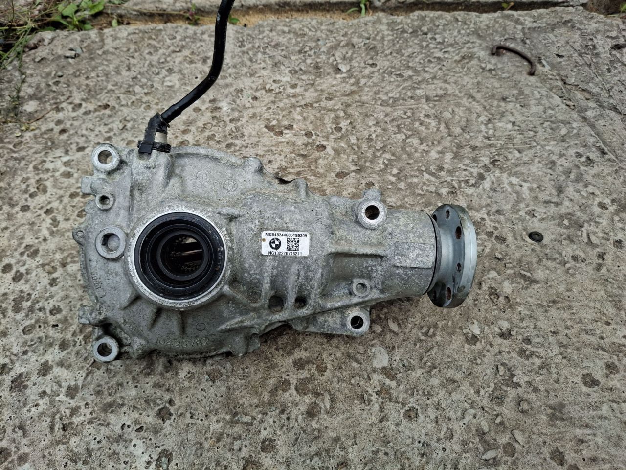 редуктор переднего моста BMW X7 G07 2019, 3.0 л., B58B30C, бензин, c1m, внедорожник 5 дв., полный привод, 31508487446, 8487446 - фото №1