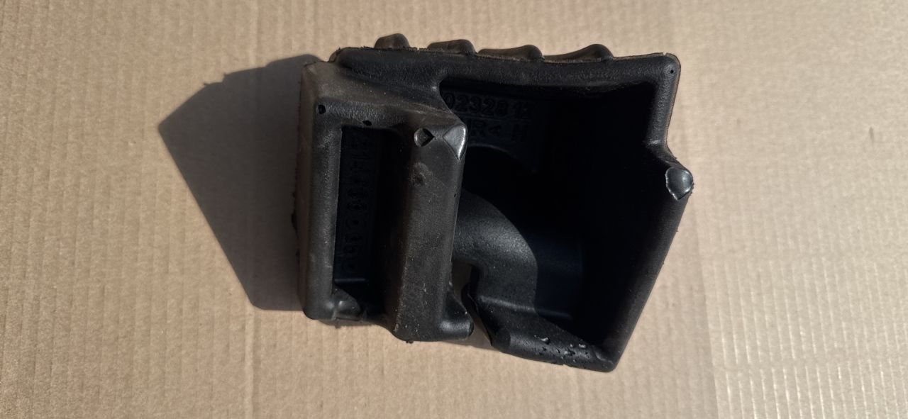 шумоизоляция (термозащита) BMW X7 G07 2021, 3.0 л., B58B30C, бензин, АКПП, a96, внедорожник 5 дв., полный привод, 7214680, 51487214680 - фото №1