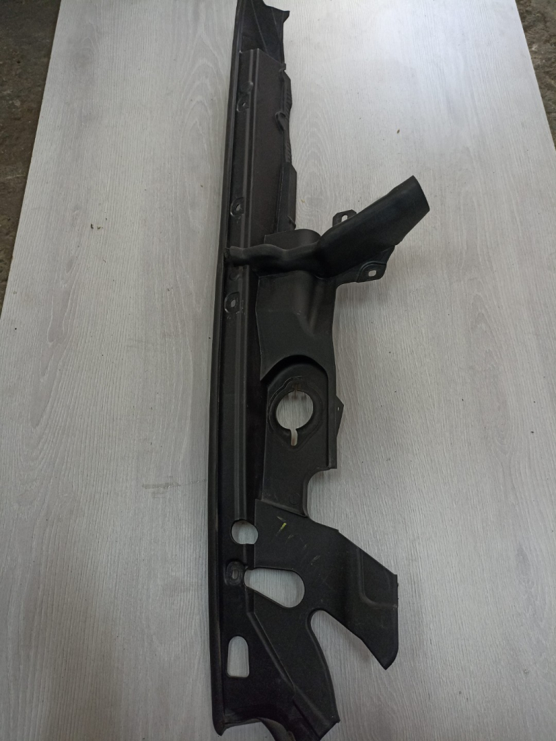 планка под капот BMW X3 G01 2020, 3.0 л., B58B30B, бензин, c1m, внедорожник 5 дв., полный привод, 51767397492, 7397492 - фото №1