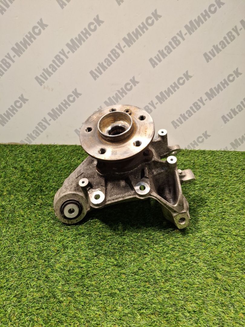 кулак задний правый BMW X7 G07 2019, 3.0 л., B58B30C, бензин, c1m, внедорожник 5 дв., полный привод, 6876654, 33306876652, 6876652, 6895673 - фото №1