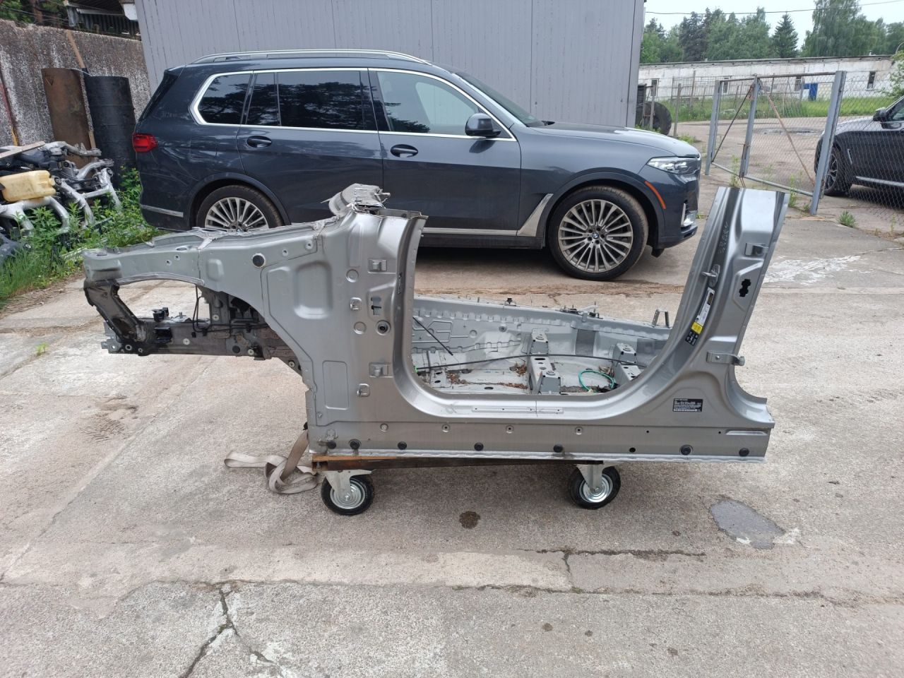 четверть передняя левая BMW X4 M F98 2021, 3.0 л., s58b30a, бензин, АКПП, donington-grau metallic (c28), внедорожник 5 дв., 41007481003, 7481003, 41007481009, 7481009 - фото №1