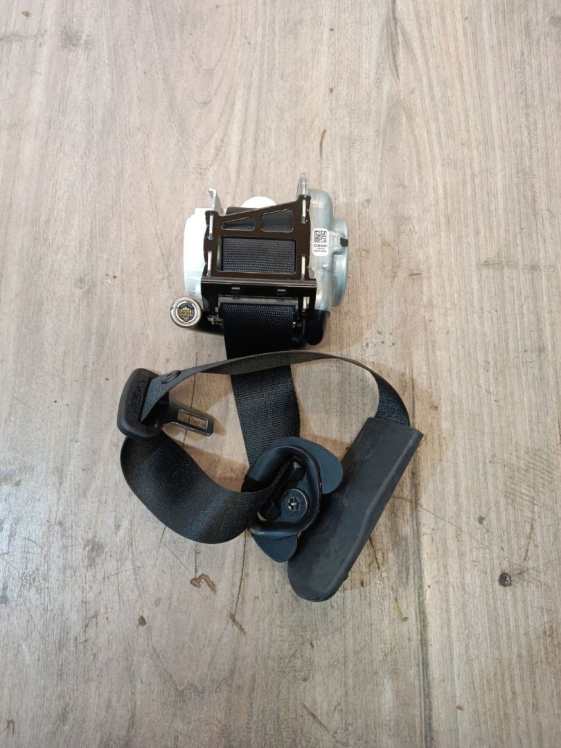 ремень безопасности BMW X7 G07 2021, 4.4 л., N63B44D, бензин, АКПП, c27 arktis-grau brillanteffekt, внедорожник 5 дв., полный привод, 72117941653, 7941653 - фото №1