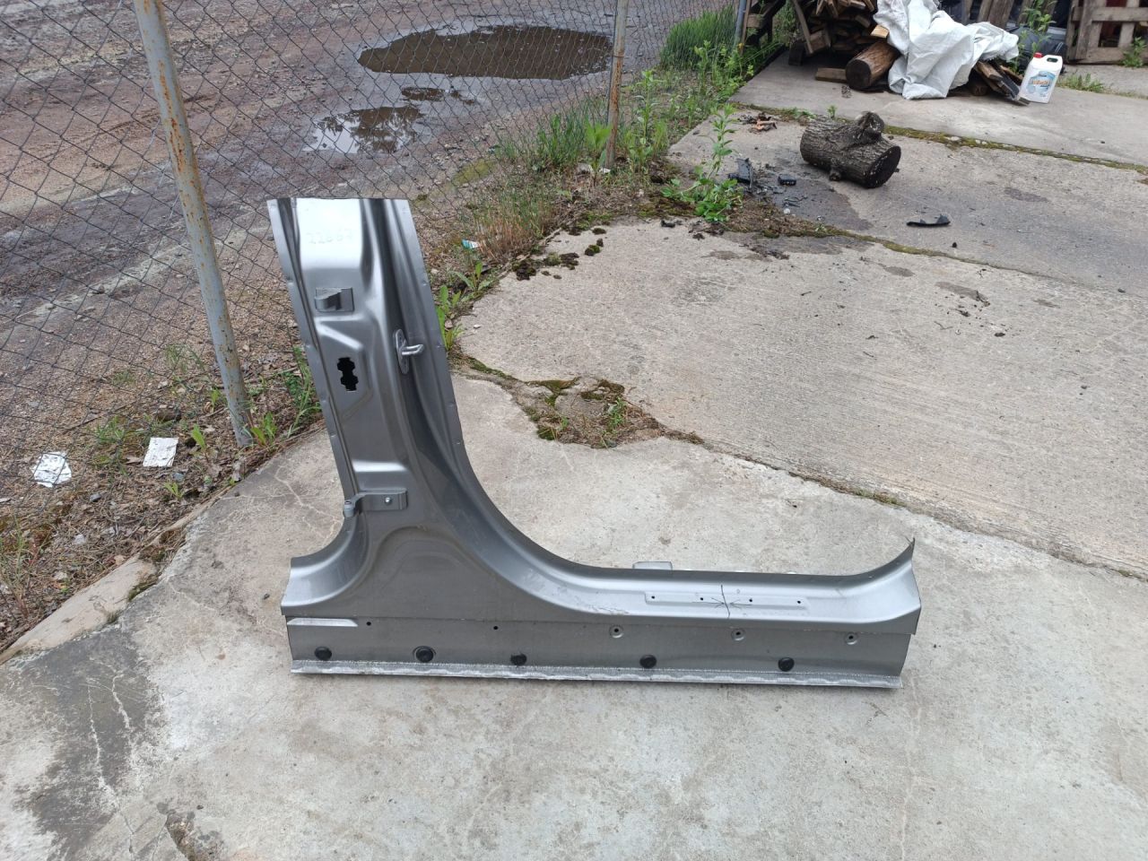 Стойка кузовная центральная правая BMW X4 M F98 2021, 3.0 л., s58b30a, бензин, АКПП, donington-grau metallic (c28), внедорожник 5 дв. - фото №1