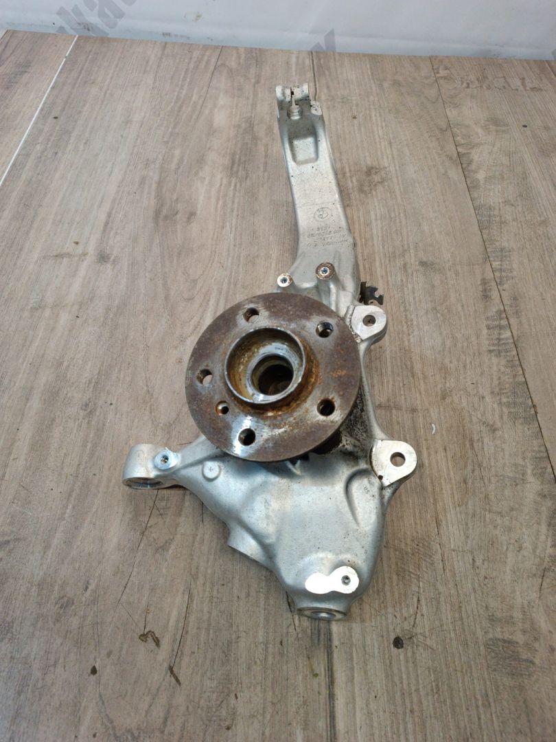 кулак поворотный левый BMW X7 G07 2019, 3.0 л., B58B30C, бензин, АКПП, a96, внедорожник 5 дв., полный привод, 31216876655, 6876655, 6895674 - фото №1