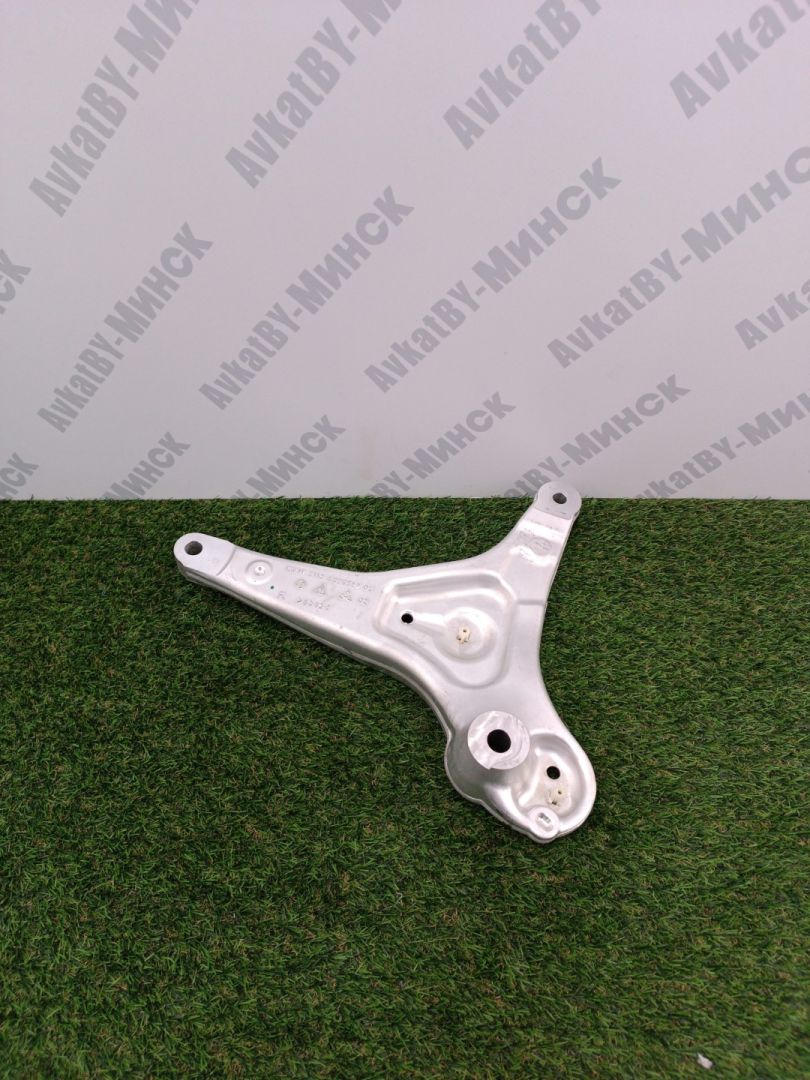 Кронштейн балки BMW i5 G60 2023, электро, a300, седан, задний привод, правый руль, 31106898522, 6898522 - фото №1