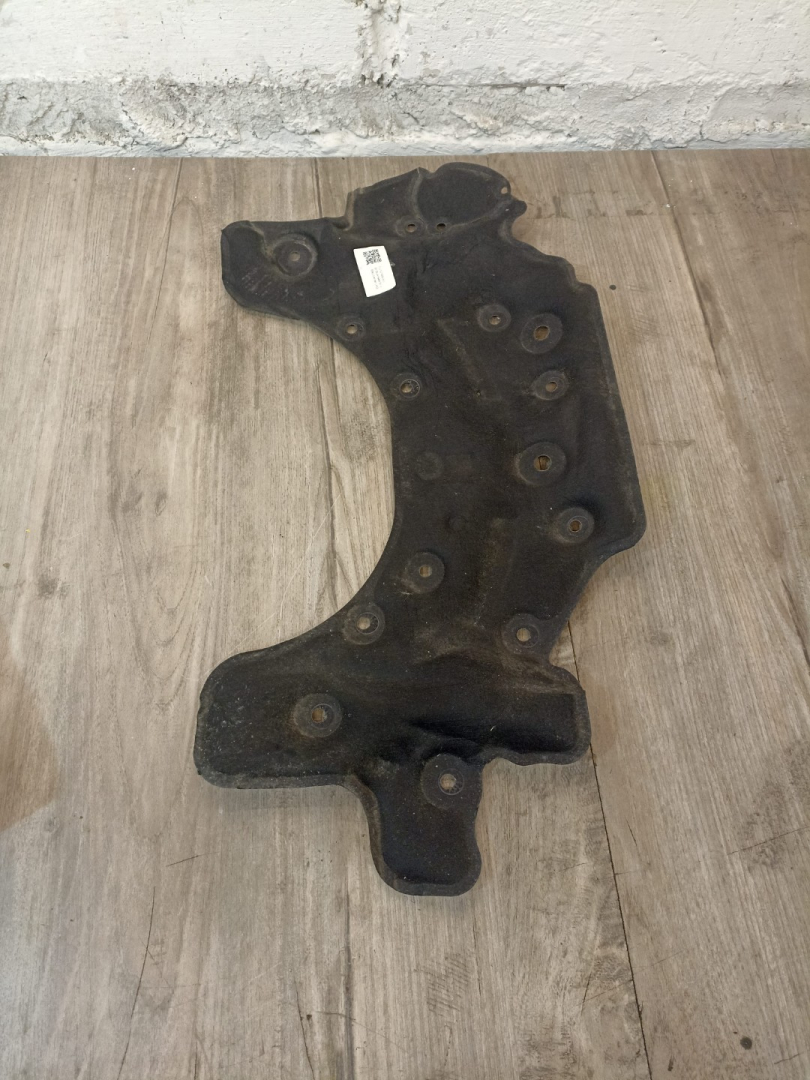 шумоизоляция (термозащита) BMW X5 G05 2019, 3.0 л., B58B30C, бензин, АКПП, a96, внедорожник 5 дв., полный привод, 51487214683, 7214683 - фото №1