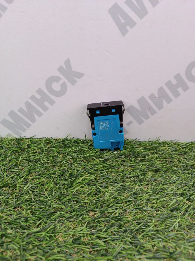 разъем AUX / USB BMW X7 G07 2019, 3.0 л., B58B30C, бензин, c1m, внедорожник 5 дв., полный привод, 84108711940, 8711940 - фото №1