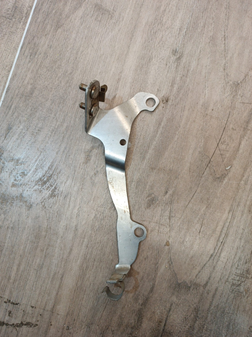 Кронштейн (крепление) выпускного коллектора BMW X5 G05 2019, 3.0 л., B58B30C, бензин, АКПП, a96, внедорожник 5 дв., полный привод, 18328664540, 8664540 - фото №1