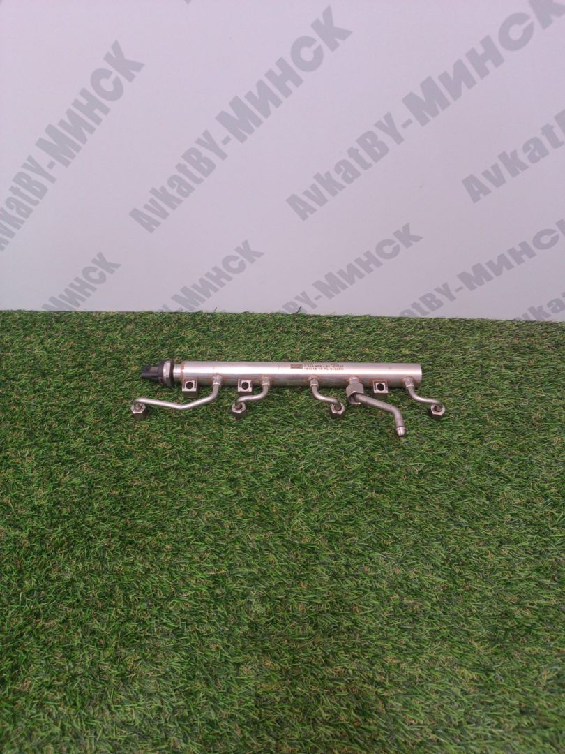 топливная рампа BMW X7 G07 2021, 4.4 л., N63B44D, бензин, АКПП, c27 arktis-grau brillanteffekt, внедорожник 5 дв., полный привод, 8631820, 13537852403, 7852403 - фото №1