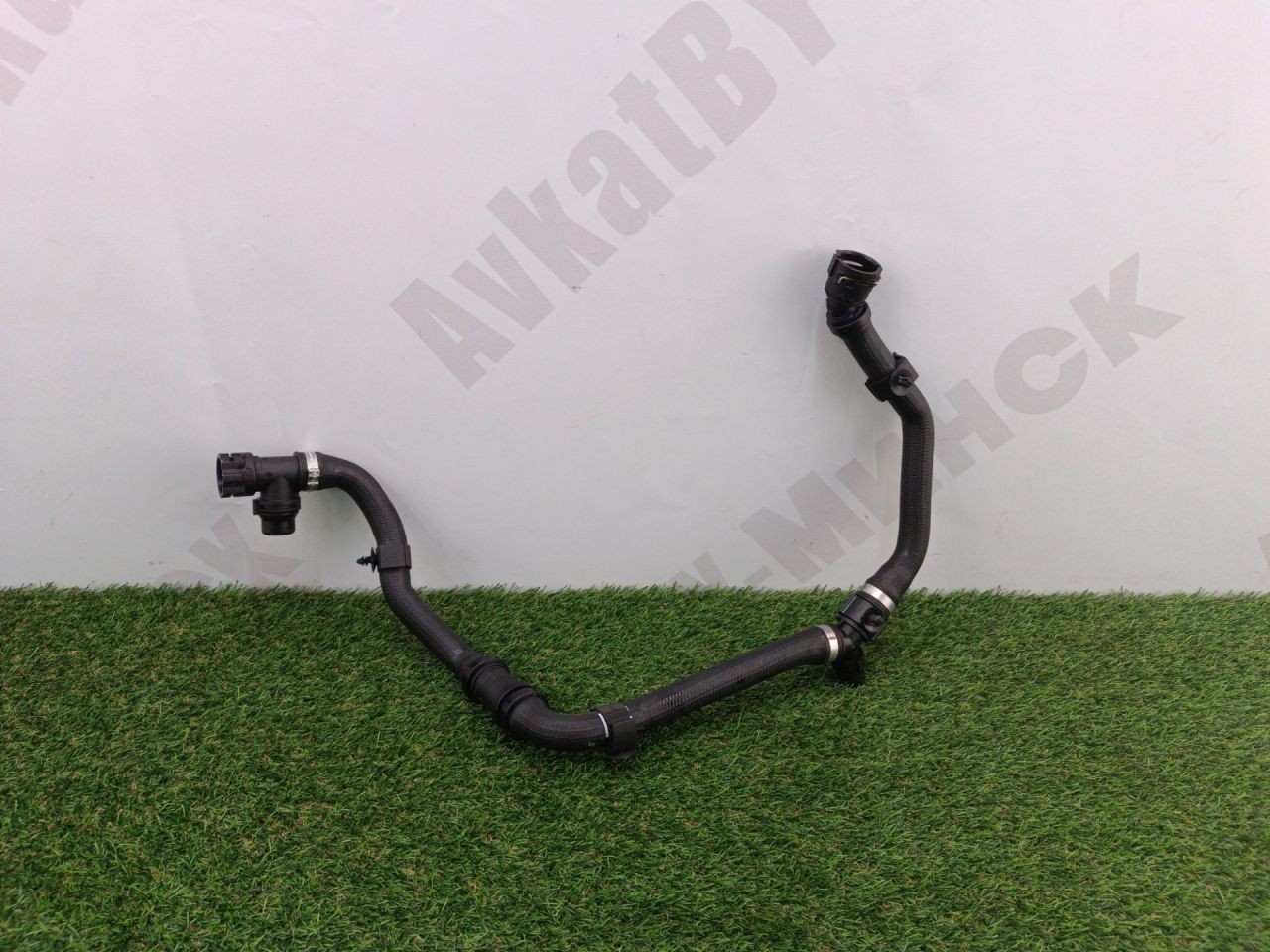 патрубок (трубопровод, шланг) BMW i5 G60 2023, электро, a300, седан, задний привод, правый руль, 17129888820, 9888820 - фото №1