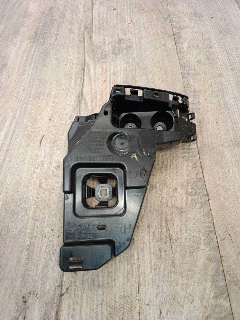 Крепление бампера заднего BMW 5 серия G60/G61 2024, 2.0 л., b48b20s, бензин, АКПП, с4а, седан, полный привод, 51125A011C2, 5A011C2 - фото №1