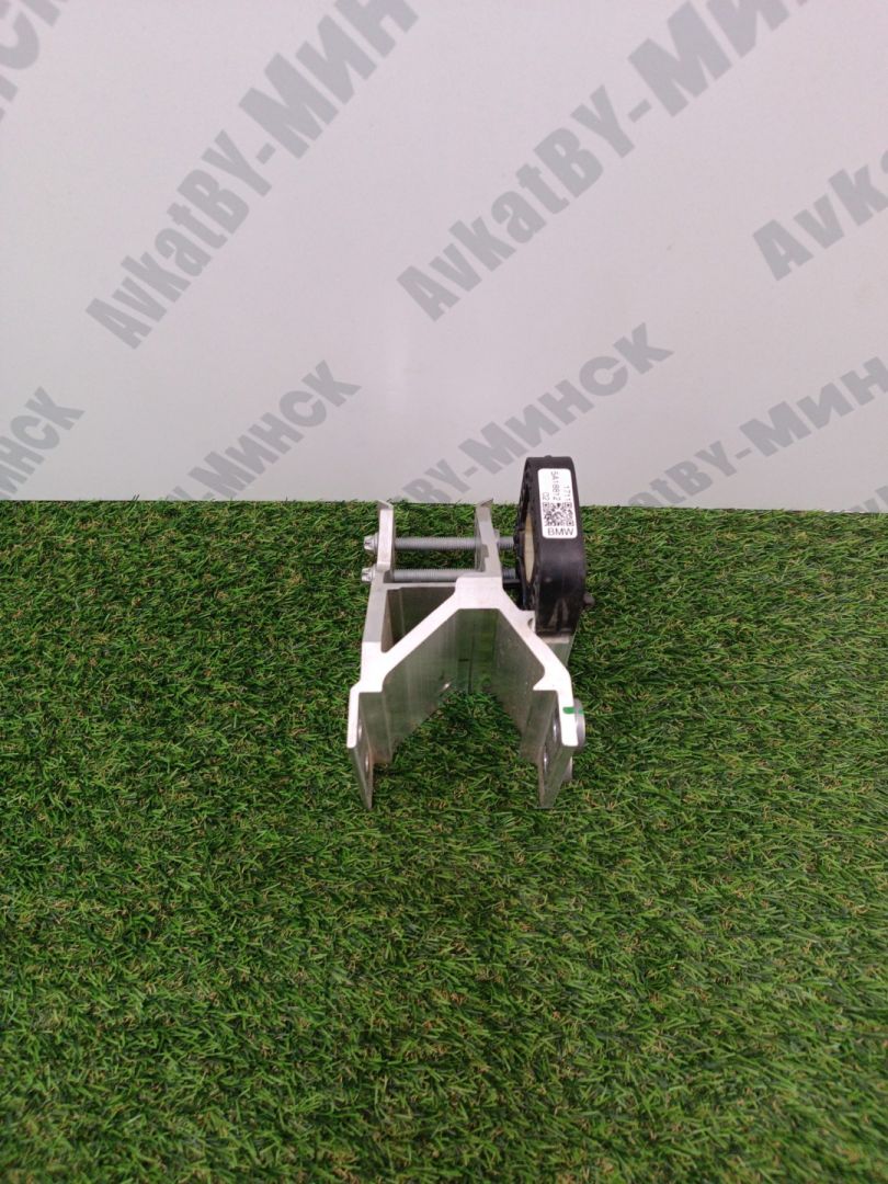 кронштейн радиатора BMW i5 G60 2023, электро, a300, седан, задний привод, правый руль, 51119463973, 9463973, 17115A18812, 5A18812 - фото №1