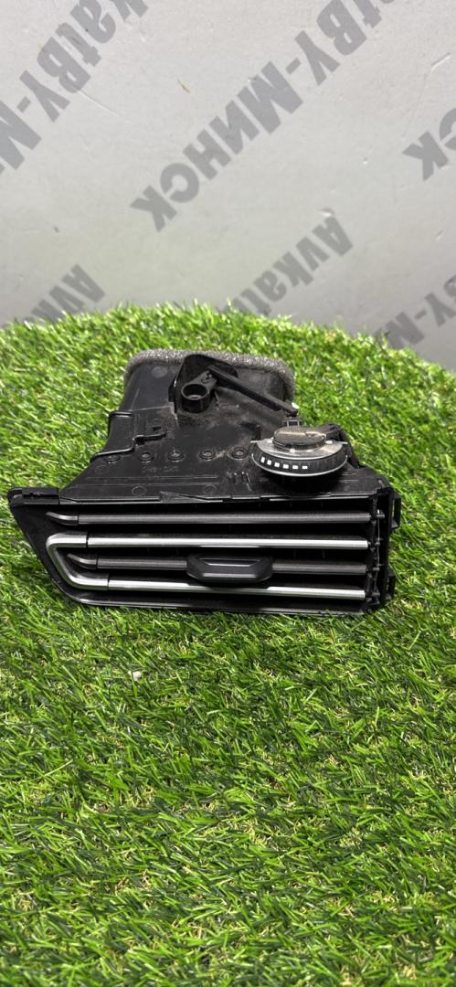 дефлектор обдува салона BMW X7 G07 2021, 3.0 л., B58B30C, бензин, АКПП, a96, внедорожник 5 дв., полный привод, 9399470, 64229399470 - фото №1