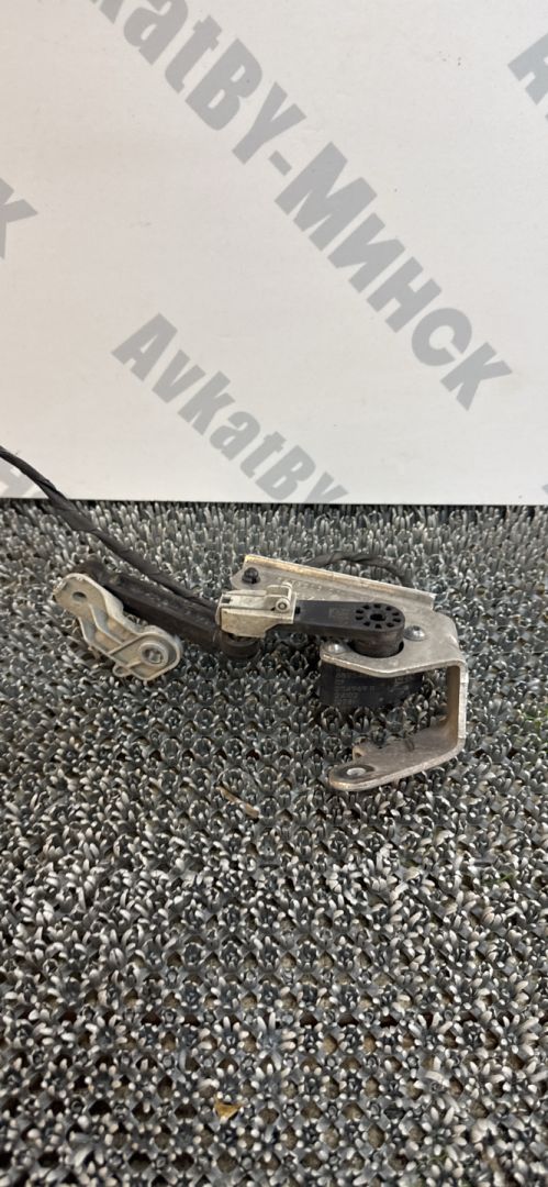 датчик дорожного просвета BMW 5 серия G60/G61 2024, 2.0 л., b48b20s, бензин, АКПП, с4а, седан, полный привод, 6895466, 37148833853, 8833853, 37146885466 - фото №1